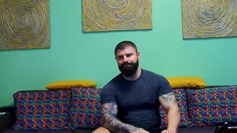 Snapshot of xxtreamleonard chatting on January 2025 04:44:01 PM Xtream Leonard online show from January 2025 04:44:01 PM