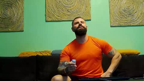 Xtream Leonard online show from November 2025 10:15:01 AM