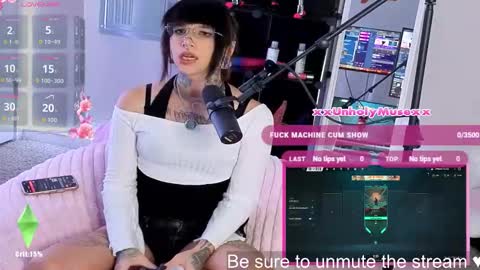 Snapshot of xxunholymusexx chatting on January 2026 10:47:01 PM Muse n Poppy online show from January 2026 10:47:01 PM