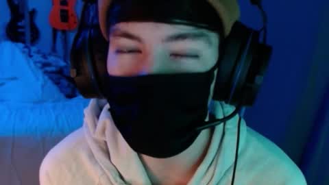 Snapshot of xxwhitefoxx chatting on November 2025 05:40:02 AM David Fox online show from November 2025 05:40:02 AM