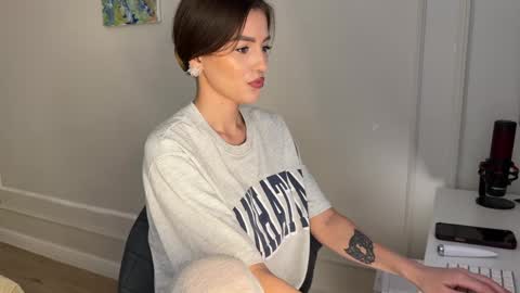 Snapshot of xxx_leila chatting on March 2026 09:48:02 AM xxx_leila online show from March 2026 09:48:02 AM