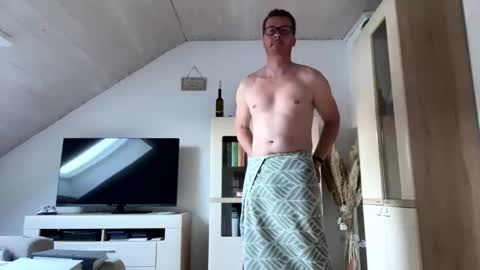 Alex online show from May 2026 06:39:01 PM