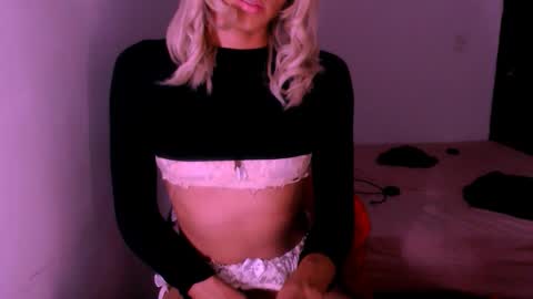 Chiara online show from November 2025 03:52:01 AM