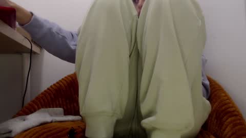 Lola online show from January 2025 06:37:02 PM