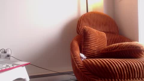 Lola online show from March 2025 02:51:02 PM