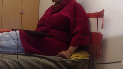 Ayanda online show from May 2026 04:04:02 PM