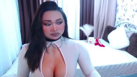 OLIVIA online show from March 2026 04:55:02 PM