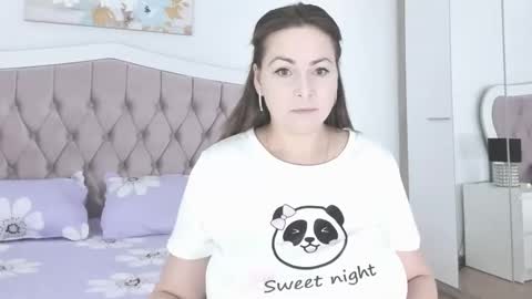 Elvira online show from March 2026 07:08:02 AM