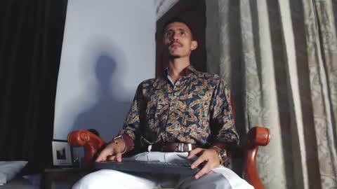 Snapshot of xxxhome_alonexxx chatting on January 2025 07:39:01 PM Kev online show from January 2025 07:39:01 PM