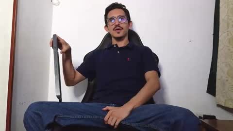 Snapshot of xxxhome_alonexxx chatting on February 2026 10:26:01 PM Kev online show from February 2026 10:26:01 PM