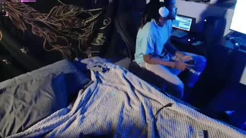 xxxjrstrokesxxx online show from March 2025 10:53:01 PM