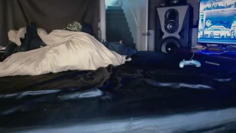 xxxjrstrokesxxx online show from July 2026 06:02:02 PM