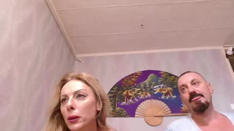 isa and gonzo online show from February 2025 11:27:02 AM