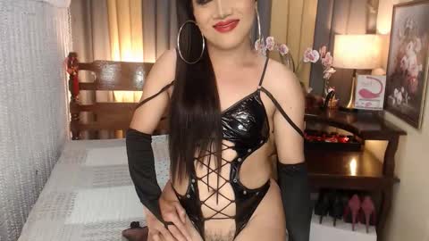 Snapshot of xxxmiss_cathyxxx chatting on January 2026 03:25:01 PM QUEENCY online show from January 2026 03:25:01 PM