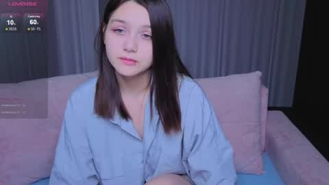 foxy online show from April 2026 09:36:02 AM