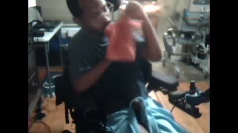 Snapshot of xxxonwheelz chatting on November 2025 01:28:02 AM xxxonwheelz online show from November 2025 01:28:02 AM