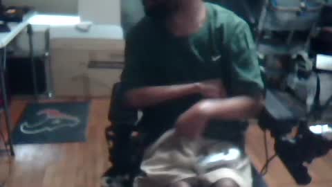 Snapshot of xxxonwheelz chatting on June 2026 07:16:02 PM xxxonwheelz online show from June 2026 07:16:02 PM