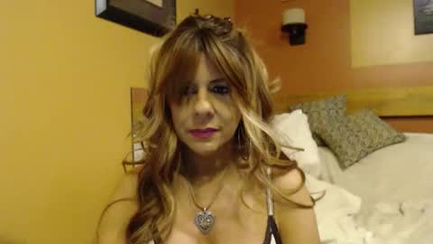 Check out my photo sets below  xo online show from April 2026 07:04:02 PM