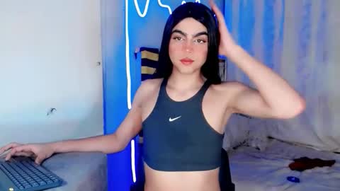 Snapshot of xyaraluv_ chatting on April 2026 12:05:02 AM xyaraluv_ online show from April 2026 12:05:02 AM