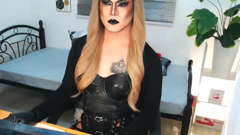 QueenMarina online show from June 2026 01:21:01 AM