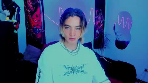 xzerox_ online show from September 2025 02:12:01 AM