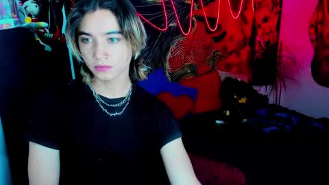 xzerox_ online show from September 2025 09:14:02 AM