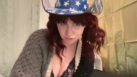 Snapshot of y0uvebeenjinxed chatting on March 2026 08:27:02 AM Jinx online show from March 2026 08:27:02 AM