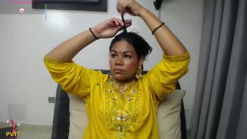 yazhini online show from April 2026 12:21:02 PM