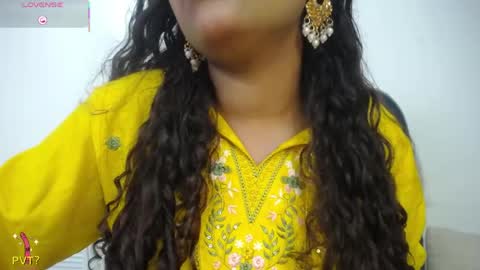 yazhini online show from May 2026 12:11:01 PM