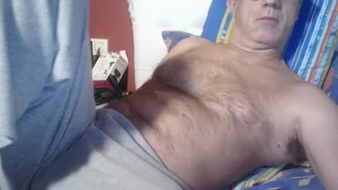 Snapshot of yahe2010 chatting on December 2024 01:28:02 AM grillino online show from December 2024 01:28:02 AM