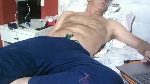 Snapshot of yahe2010 chatting on May 2026 10:16:01 PM grillino online show from May 2026 10:16:01 PM
