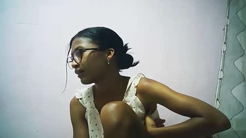 yalane online show from November 2025 07:03:01 PM