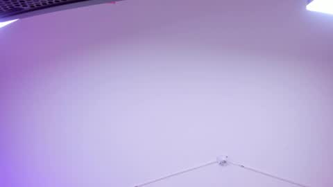 Yalezka online show from May 2026 10:36:01 AM