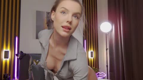 yamaguchi_ online show from January 2025 05:32:01 AM