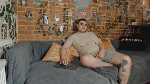 Mia and Andry  online show from December 2024 04:15:01 PM