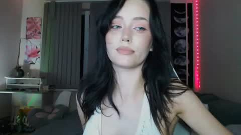 Yami online show from July 2026 10:38:02 PM