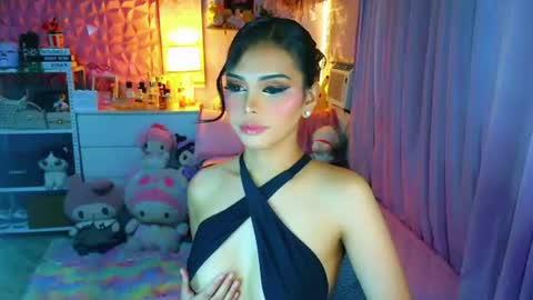YANG AUDREY LONE online show from July 2026 02:18:02 AM