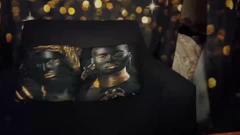 Anika online show from November 2025 03:01:02 PM