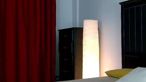 Snapshot of yanira_ass_ chatting on November 2025 04:56:01 AM yanira_ass_ online show from November 2025 04:56:01 AM