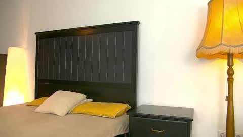 Snapshot of yanira_ass_ chatting on February 2026 05:00:01 AM yanira_ass_ online show from February 2026 05:00:01 AM