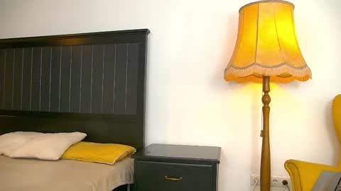 Snapshot of yanira_ass_ chatting on February 2026 05:00:02 AM yanira_ass_ online show from February 2026 05:00:02 AM