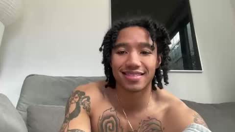 Snapshot of yasaway chatting on November 2025 04:49:02 PM yasaway online show from November 2025 04:49:02 PM