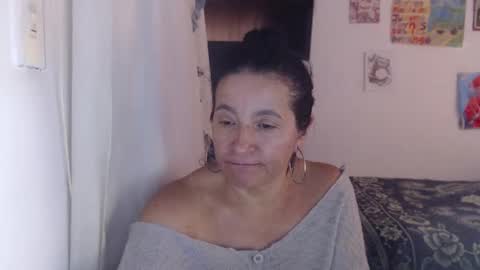 yasmin_love85 online show from January 2025 05:00:01 PM