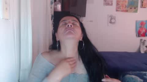 yasmin_love85 online show from May 2026 01:51:01 PM