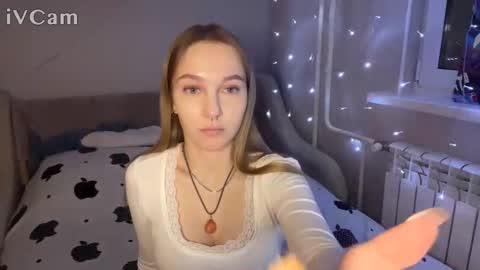 Snapshot of yasminalouf chatting on January 2026 06:35:02 PM yasmina online show from January 2026 06:35:02 PM