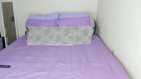 Snapshot of yasminayazzie chatting on December 2024 02:09:02 AM Yasmina online show from December 2024 02:09:02 AM