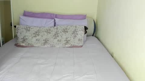 Snapshot of yasminayazzie chatting on December 2024 01:50:02 AM Yasmina online show from December 2024 01:50:02 AM