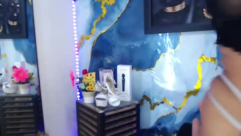 Yasmine online show from July 2026 09:40:01 PM