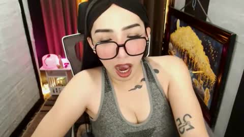 Snapshot of yassiered chatting on February 2026 07:23:02 AM yassiered online show from February 2026 07:23:02 AM