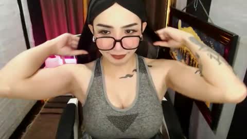 Snapshot of yassiered chatting on February 2026 10:18:01 AM yassiered online show from February 2026 10:18:01 AM